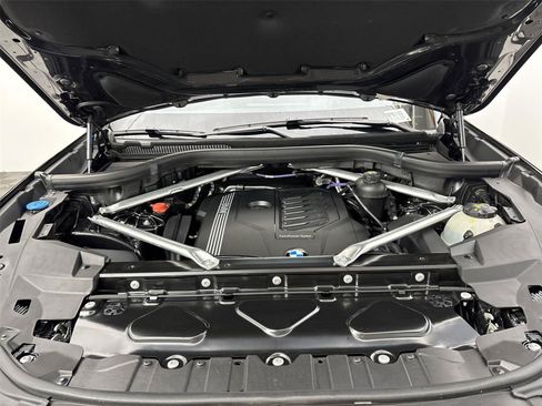Used 2022 BMW X5 xDrive40i w/ Premium Package AWD/4WD image 20