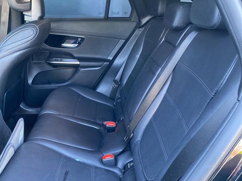 Certified 2025 Mercedes-Benz GLC 300 image 9