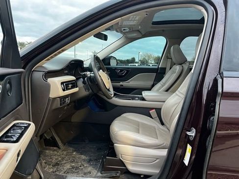 Used 2023 Lincoln Aviator Reserve w/ Equipment Group 201A image 19