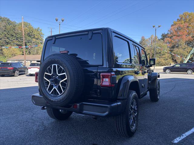 Certified 2026 Jeep Wrangler Unlimited Sahara AWD/4WD image 8