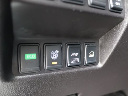 Used 2016 Nissan Rogue SL AWD/4WD image 26