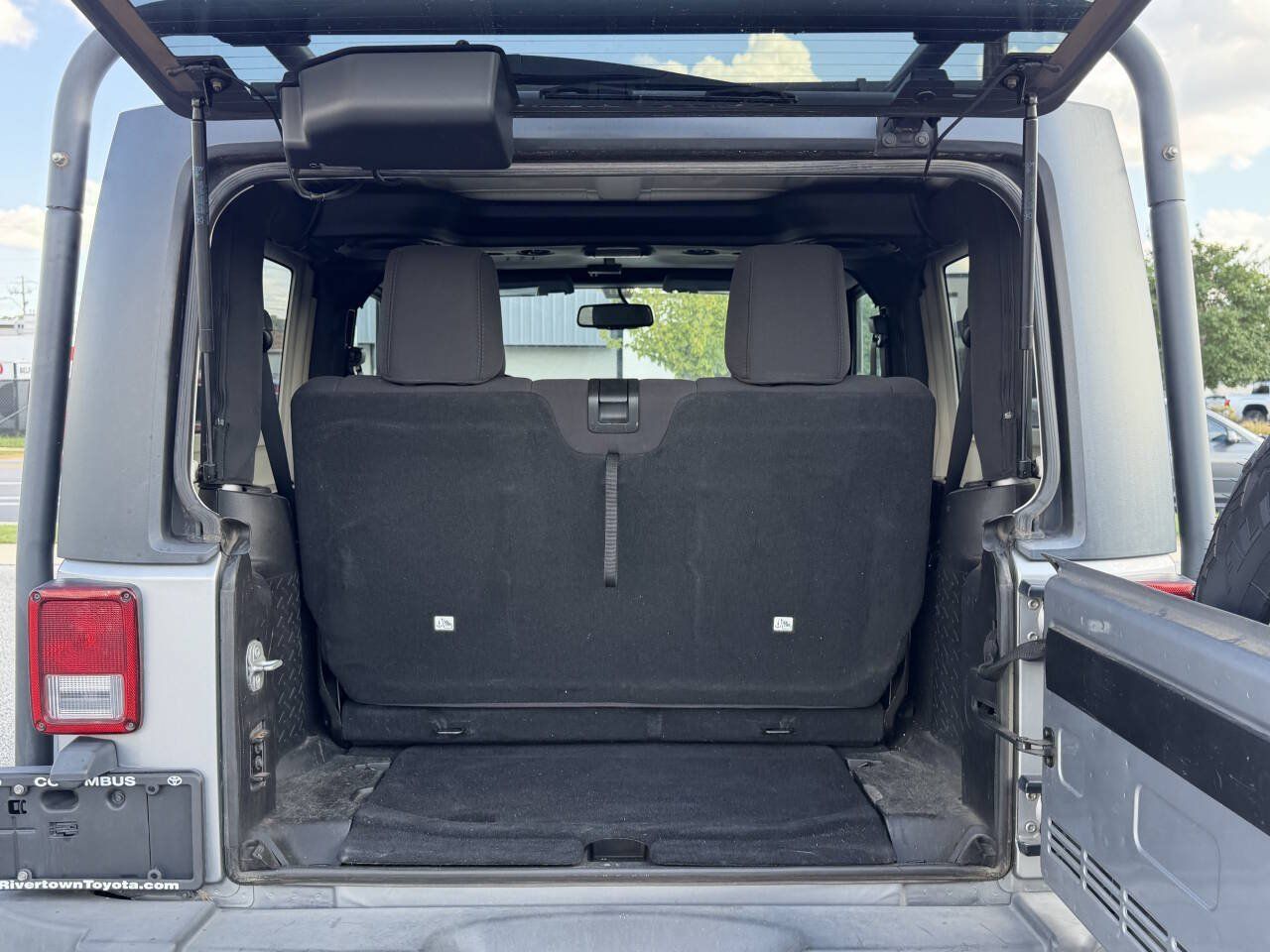 Used 2013 Jeep Wrangler Sport AWD/4WD image 17