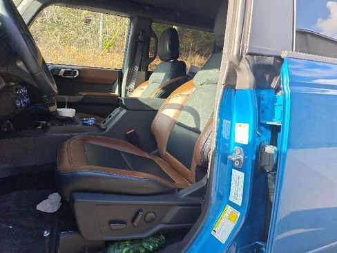 Used 2023 Ford Bronco Outer Banks image 28