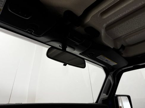 Used 2019 Jeep Wrangler Unlimited Sahara w/ Safetytec Group AWD/4WD image 23