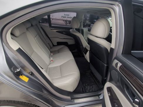 Used 2014 Lexus LS 460 AWD w/ Comfort Package image 31