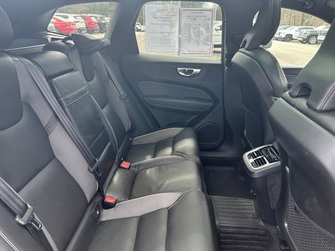 Used 2020 Volvo XC60 T5 R-Design w/ Protection Package Premier image 13
