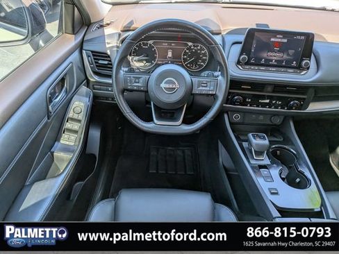 Used 2023 Nissan Rogue SV w/ SV Premium B Package FWD image 16