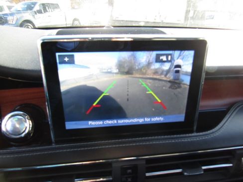 Used 2022 Lincoln Corsair Reserve image 13