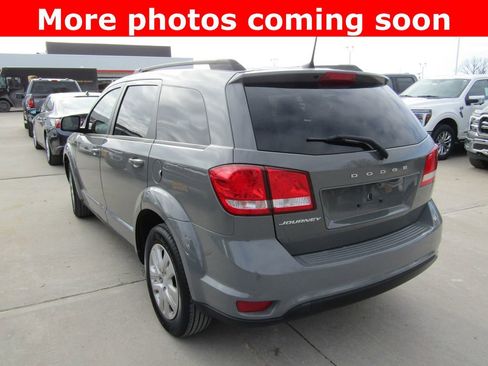 Used 2019 Dodge Journey SE w/ Connectivity Group image 3