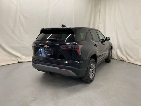 Used 2026 Chevrolet Equinox LT FWD image 6