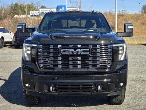 New 2026 GMC Sierra 3500 Denali Ultimate image 17