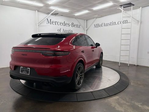 Used 2022 Porsche Cayenne E-Hybrid Coupe AWD/4WD image 8
