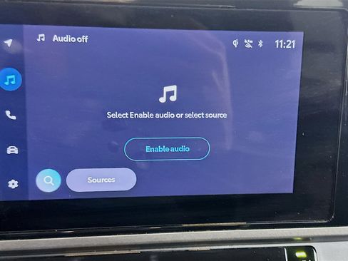 Used 2025 Toyota Camry LE FWD image 21