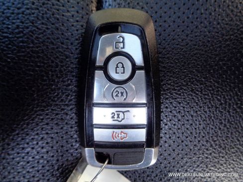 Used 2021 Ford Expedition Max XLT image 31