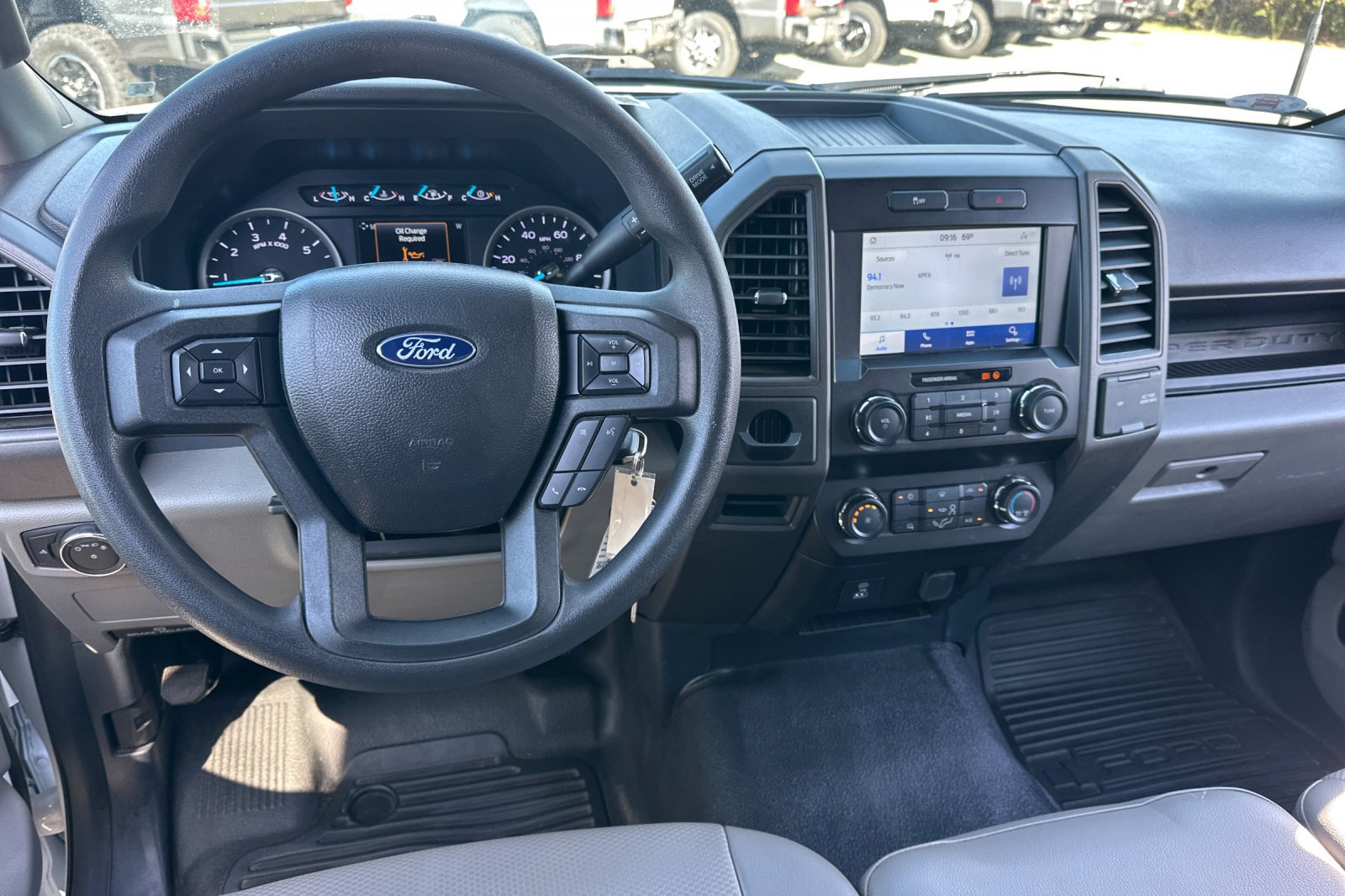 Used 2022 Ford F350 XL w/ Power Equipment Group RWD image 11
