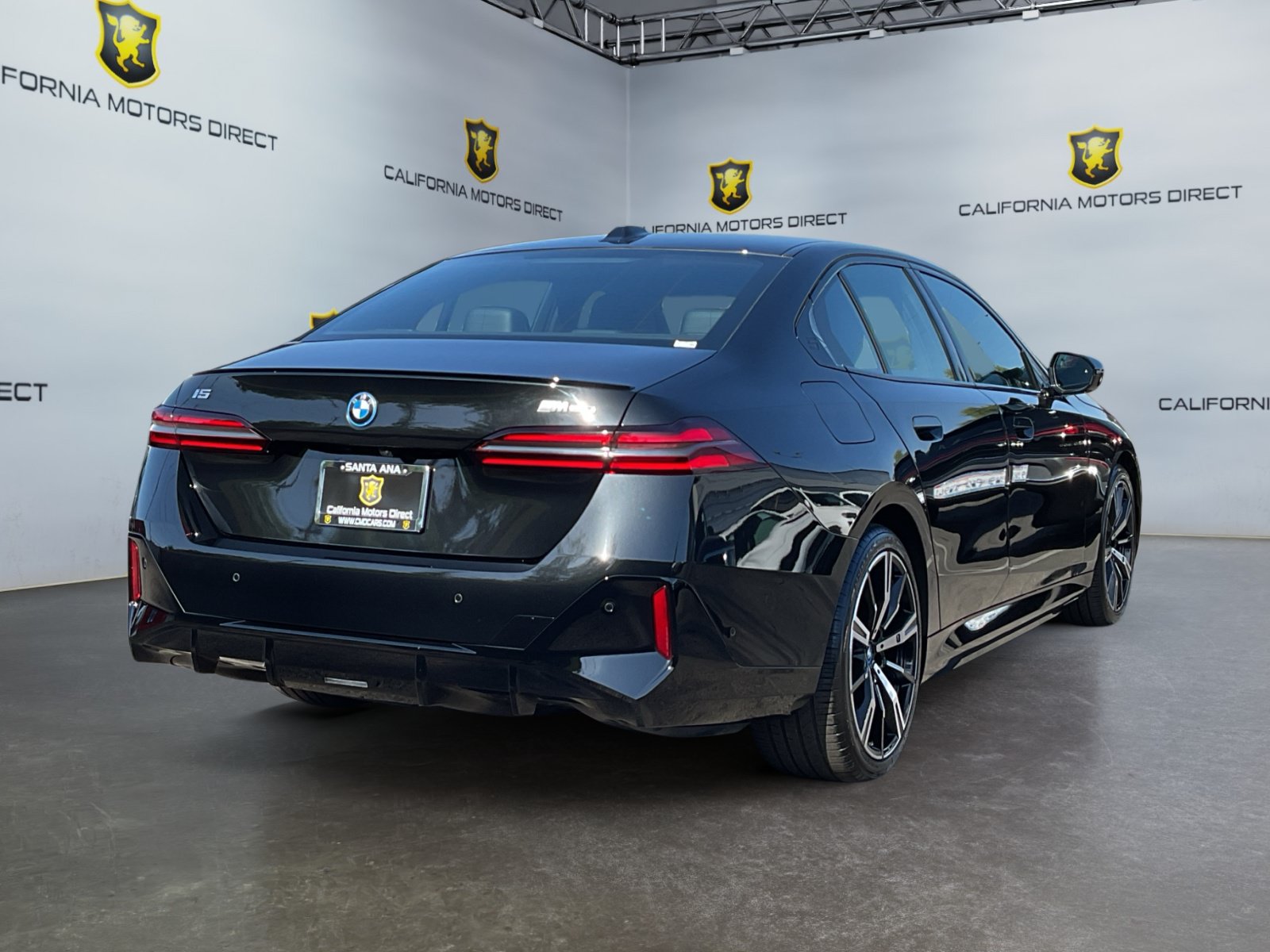 Used 2024 BMW i5 M60 w/ Premium Package AWD/4WD image 5