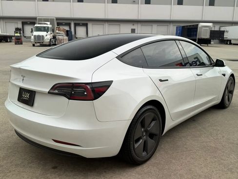 Used 2023 Tesla Model 3 Standard Range RWD image 7