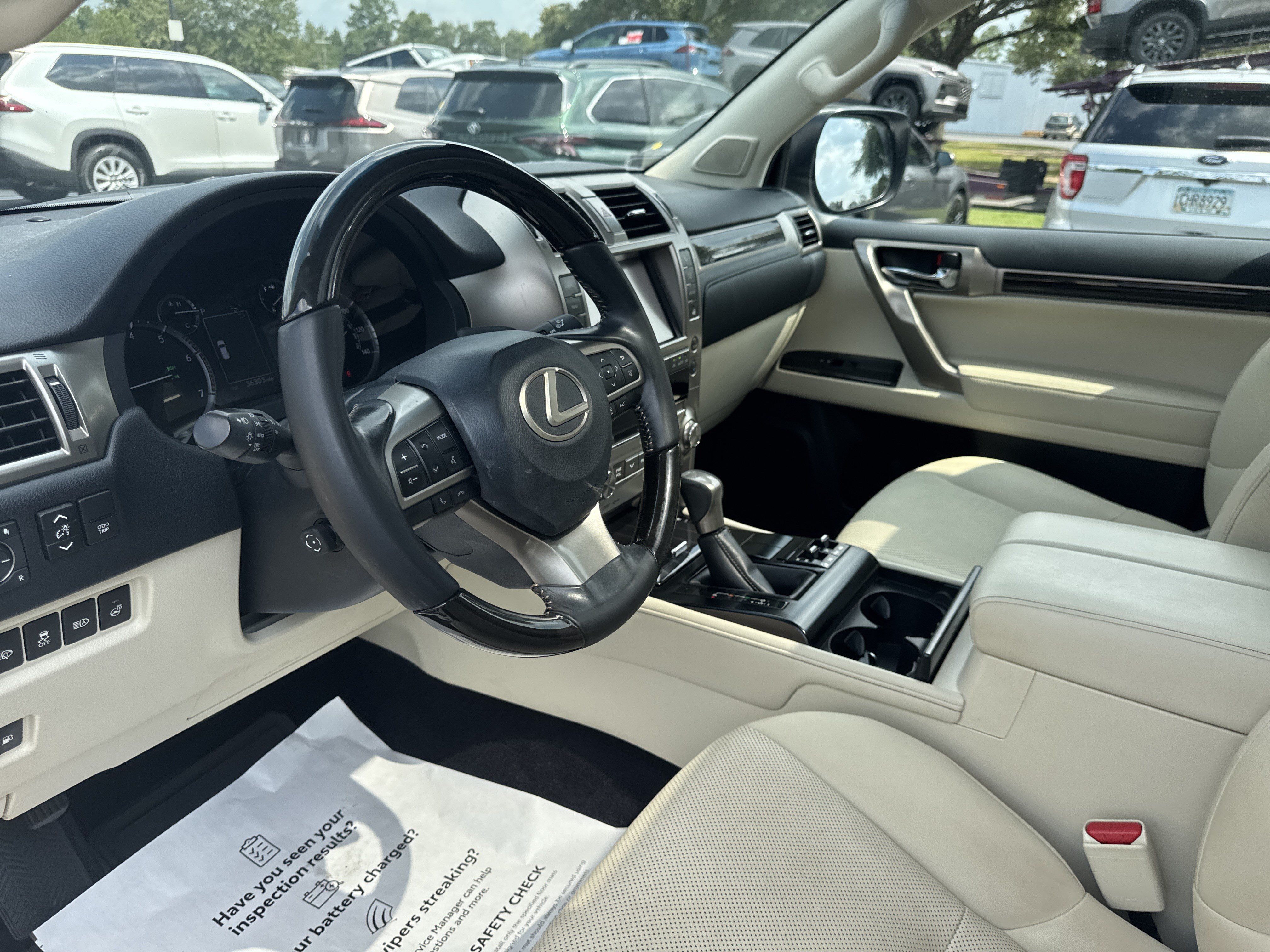 Used 2021 Lexus GX 460 Premium w/ Premium Package AWD/4WD image 15