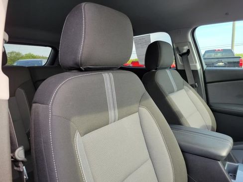 Used 2025 Chevrolet Blazer LT FWD image 29