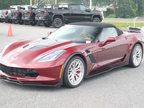 Used 2019 Chevrolet Corvette Z06 RWD image 3