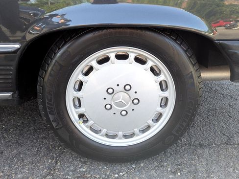 Used 1987 Mercedes-Benz 560 SL image 46