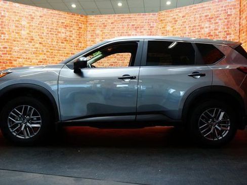 Certified 2023 Nissan Rogue S image 4