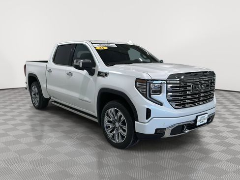 Used 2025 GMC Sierra 1500 Denali image 7