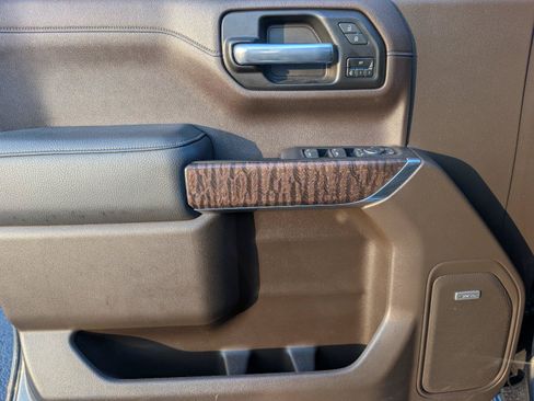 Used 2021 GMC Sierra 1500 Denali w/ Technology Package AWD/4WD image 19