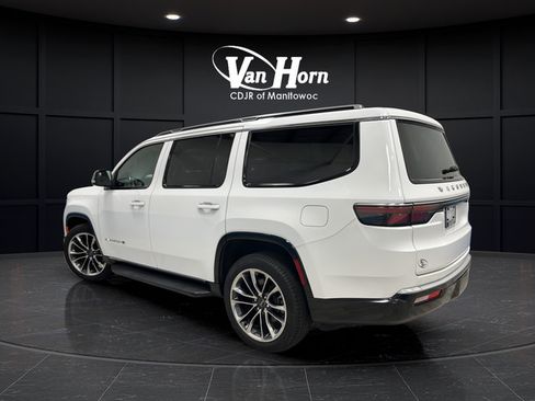 Used 2024 Jeep Wagoneer Series II w/ Premium Group I AWD/4WD image 5
