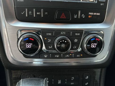 Used 2017 GMC Acadia Limited SLT image 27