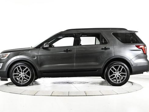 Used 2016 Ford Explorer Sport w/ Equipment Group 401A image 9