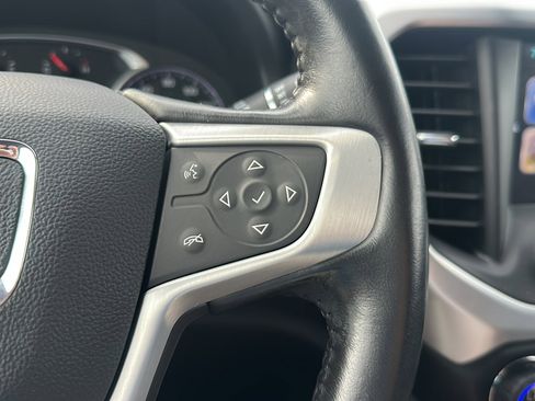 Used 2019 GMC Acadia SLT image 29