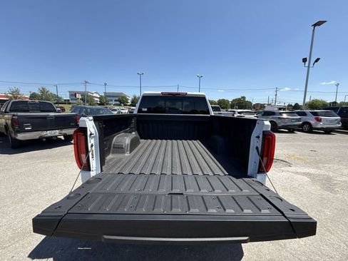 New 2026 GMC Sierra 1500 Denali w/ Denali Reserve Package AWD/4WD image 23