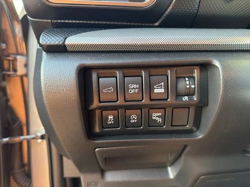 Used 2021 Subaru Forester Limited AWD/4WD image 23