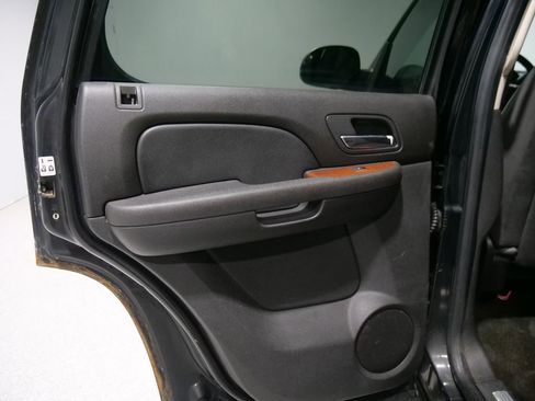 Used 2007 GMC Yukon SLE image 25