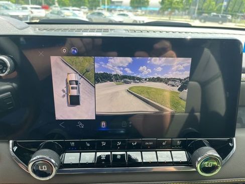 New 2026 Chevrolet Colorado ZR2 w/ Technology Package AWD/4WD image 27
