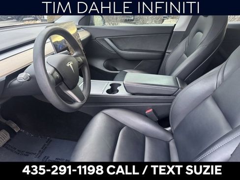 Used 2021 Tesla Model Y Long Range image 12