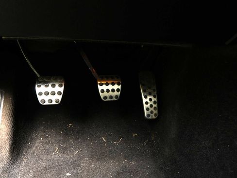 Used 2015 Dodge Challenger R/T w/ Quick Order Package 22B R/T image 7