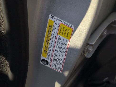Used 2021 Chevrolet Equinox Premier w/ Redline Edition FWD image 14