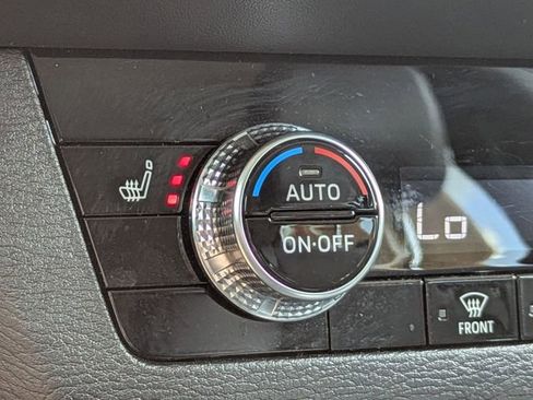 Used 2024 Mitsubishi Outlander SE AWD/4WD image 24