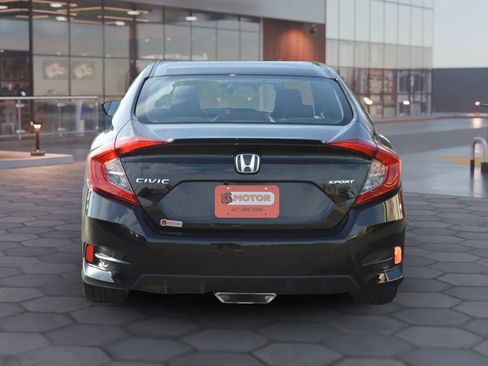 Used 2019 Honda Civic Sport image 5