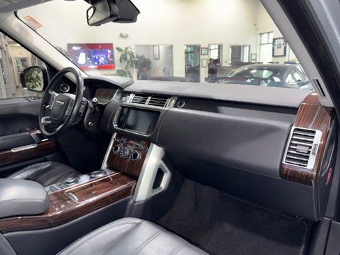 Used 2016 Land Rover Range Rover HSE image 55