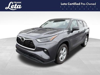 Used 2024 Toyota Highlander LE
