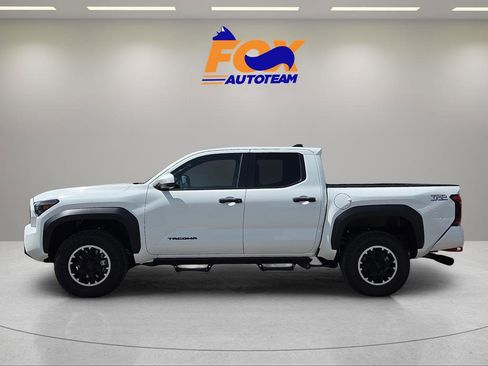 New 2026 Toyota Tacoma TRD Off-Road image 2