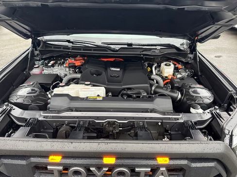 Used 2024 Toyota Tundra 1794 Edition image 31