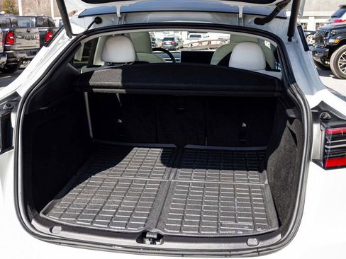Used 2023 Tesla Model Y Long Range image 31