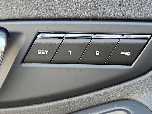 Certified 2021 Porsche 718 Boxster image 23