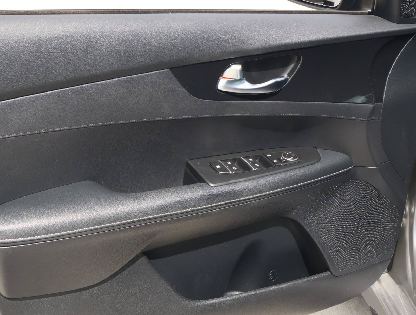 Used 2024 Kia Forte GT-Line FWD image 14
