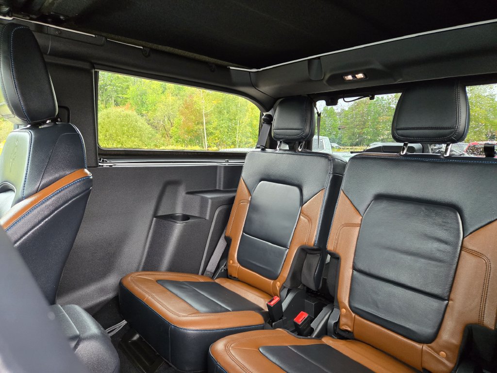 Used 2023 Ford Bronco Outer Banks AWD/4WD image 15