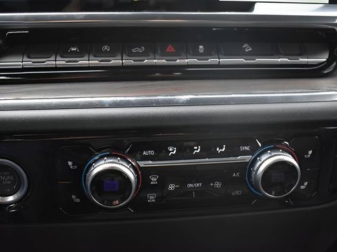 Used 2024 GMC Sierra 1500 SLT w/ X31 Off-Road Package image 22